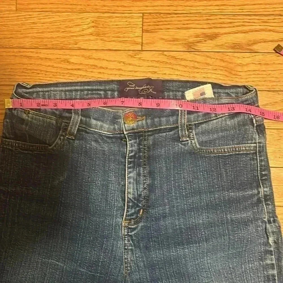 [12]NYDJ  Lift Tuck High Rise Wide Cuff Capri Crop Jeans - Picture 3 of 8